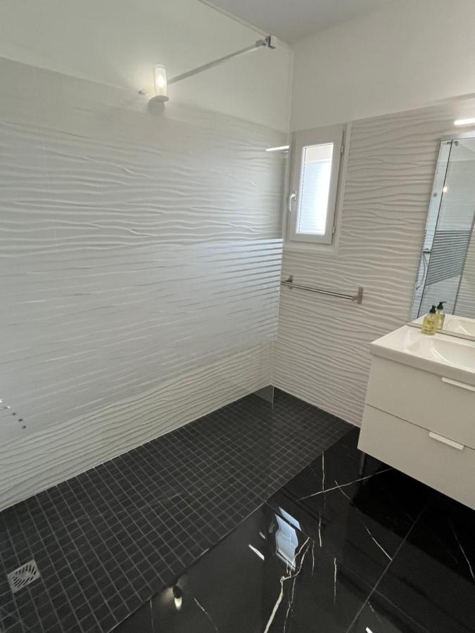 Bel Appartement 2 Chambres Au Coeur Du Village Eyragues Bagian luar foto