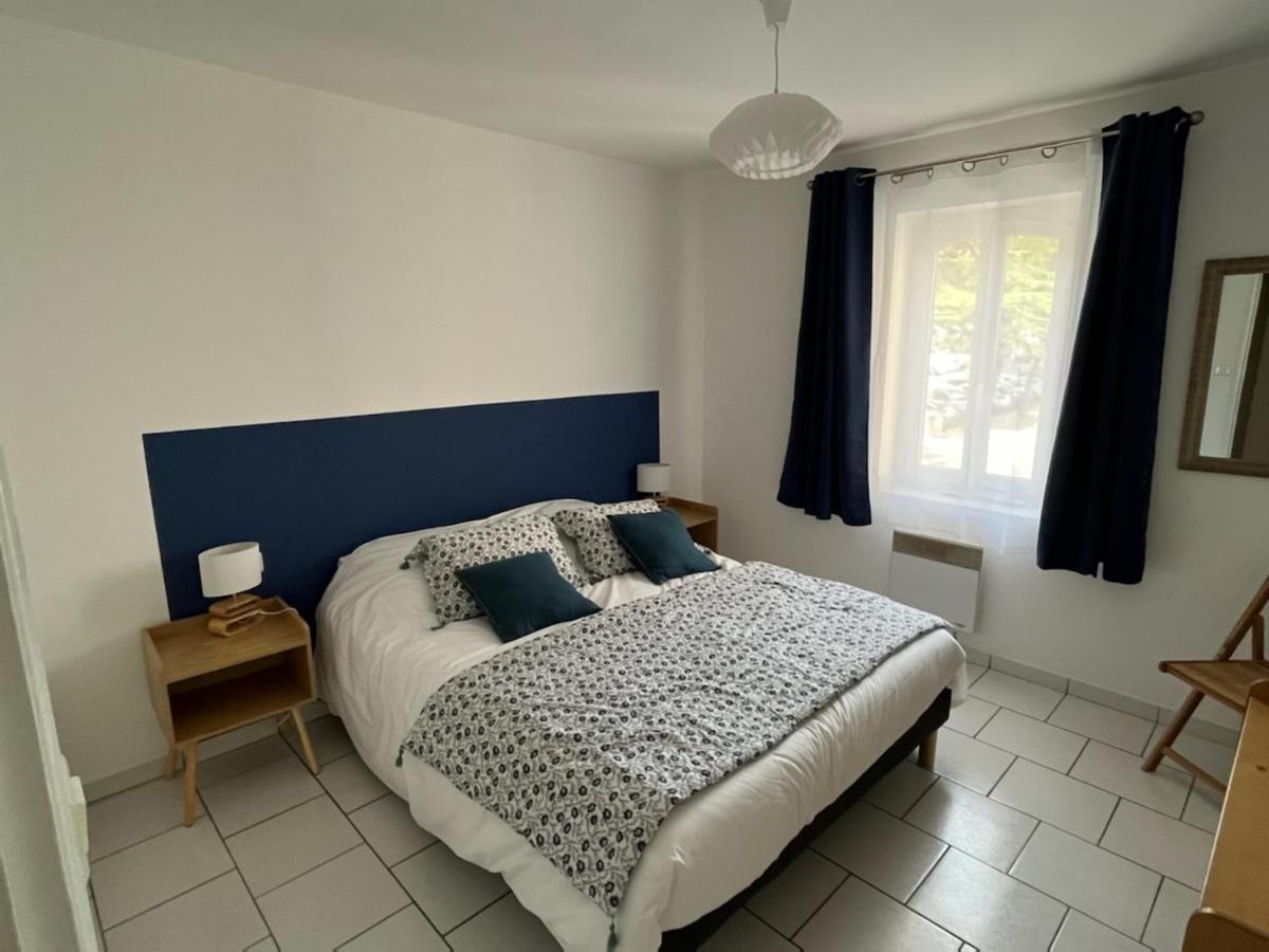 Bel Appartement 2 Chambres Au Coeur Du Village Eyragues Bagian luar foto
