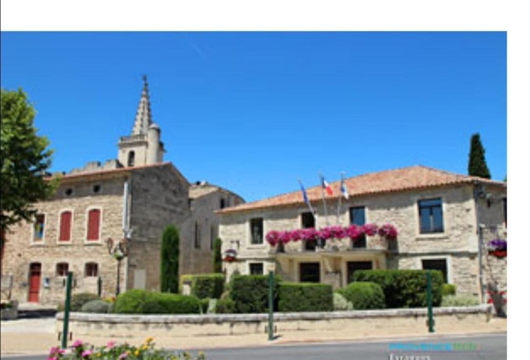 Bel Appartement 2 Chambres Au Coeur Du Village Eyragues Bagian luar foto